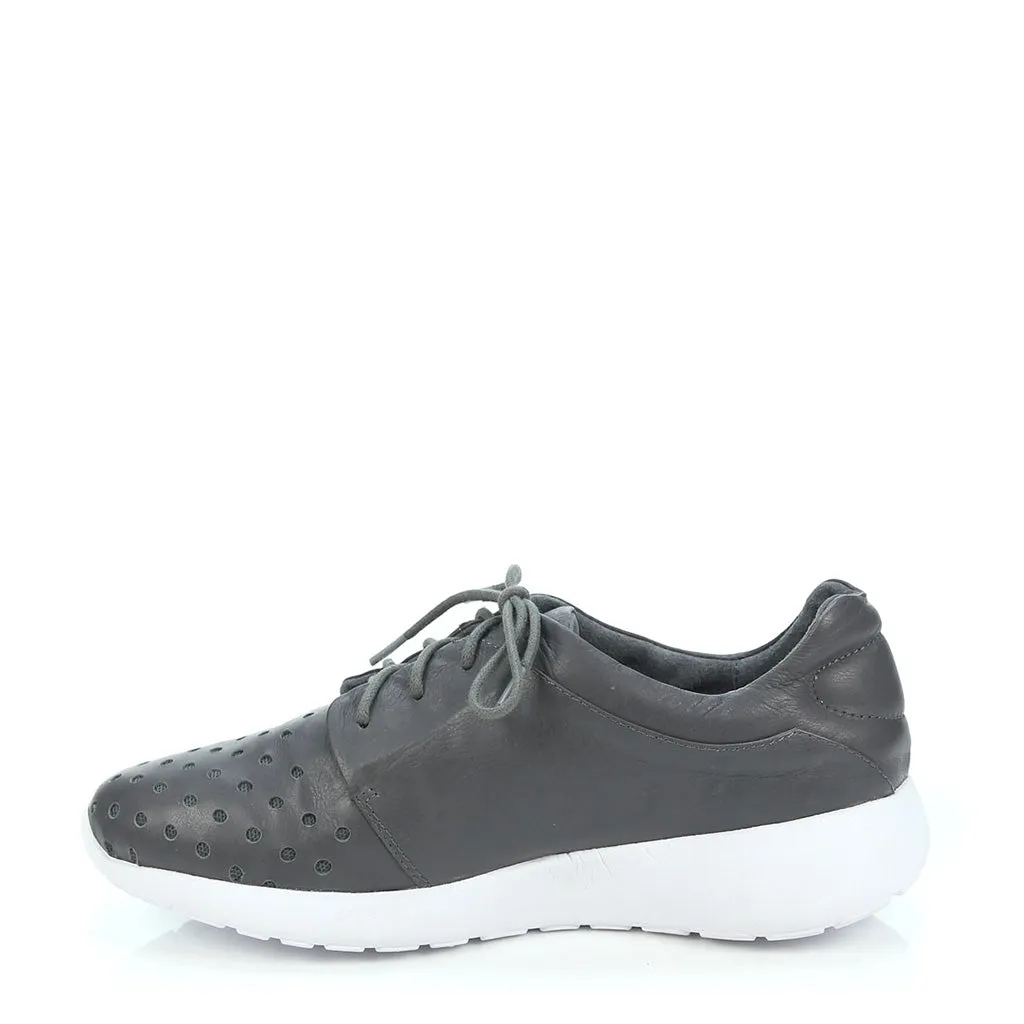 Chezam Sneakers