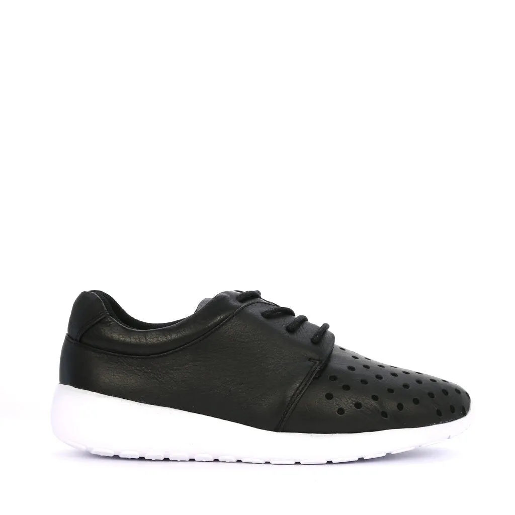 Chezam Sneakers
